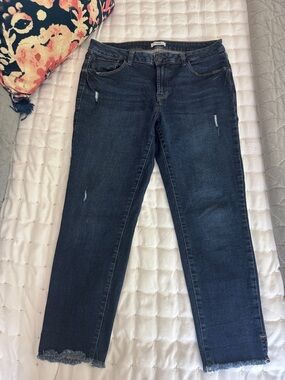 KENSIE Women’s  Blue Distressed Croped-Leg Jeans